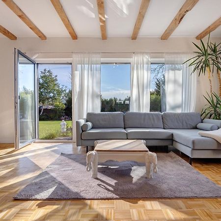 Villa Kokorey Halstenbek المظهر الخارجي الصورة